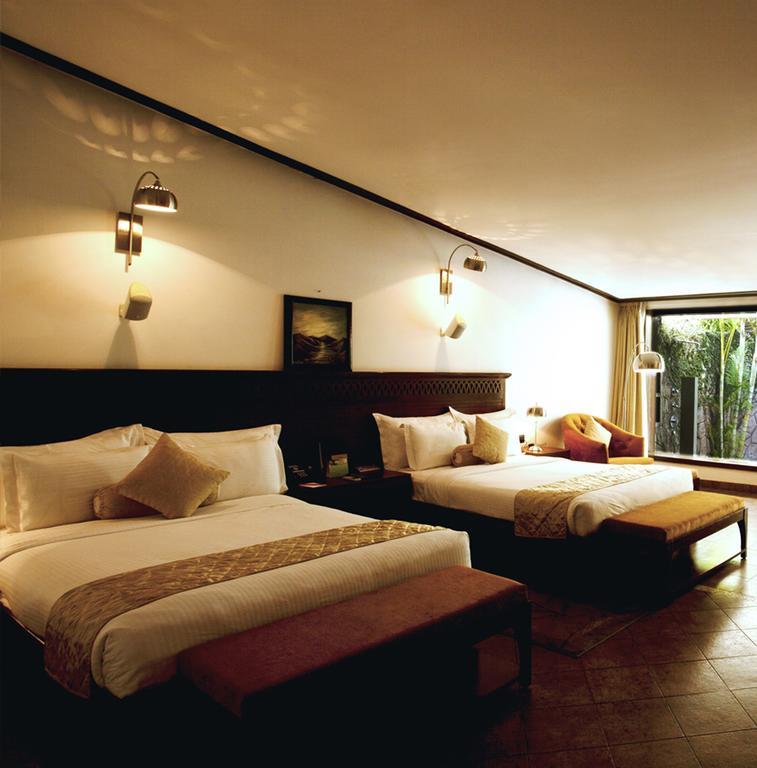 Leonia Holistic Destination Hotel Shamirpet Quarto foto