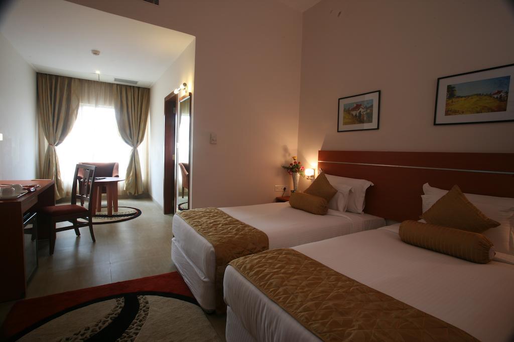 Leonia Holistic Destination Hotel Shamirpet Quarto foto