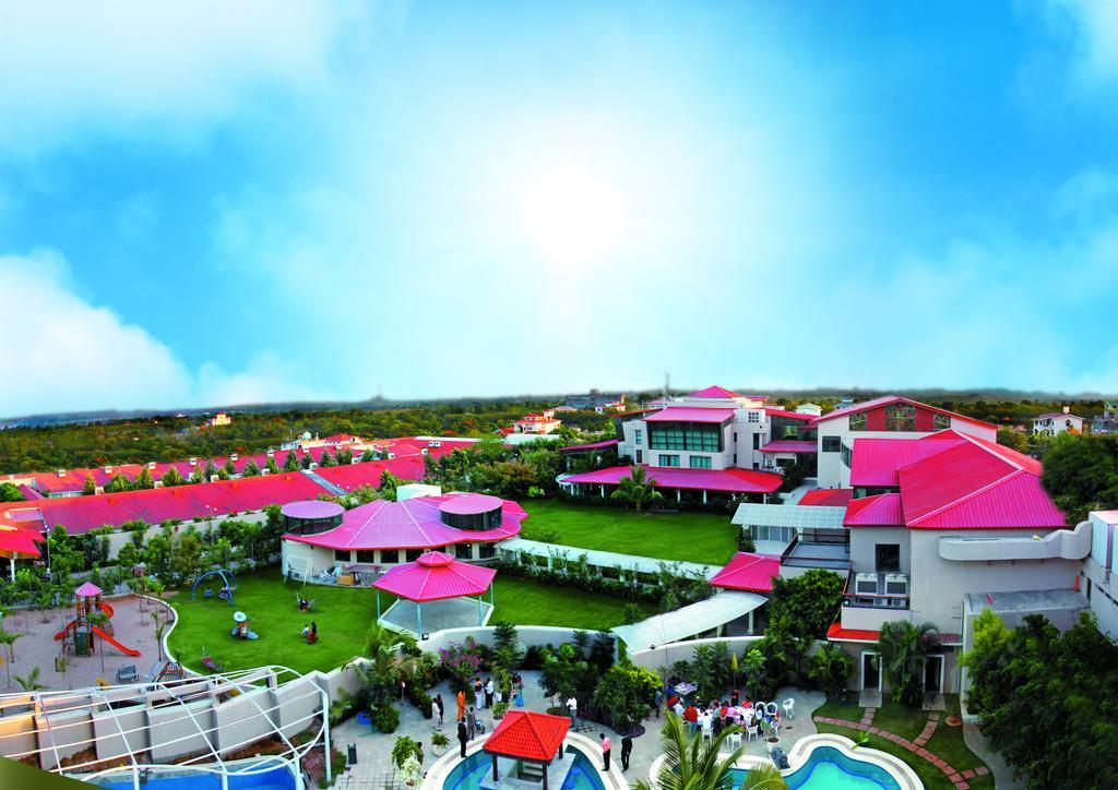 Leonia Holistic Destination Hotel Shamirpet Exterior foto