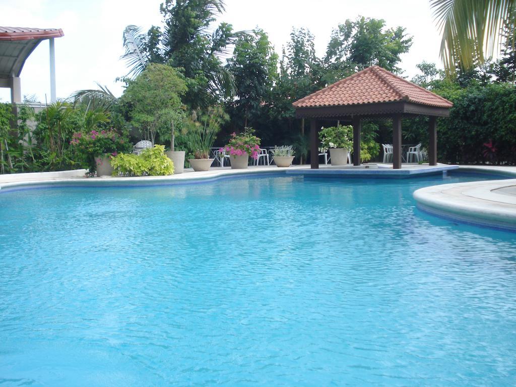 Leonia Holistic Destination Hotel Shamirpet Exterior foto